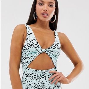 One piece bathing suit